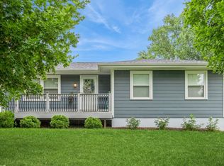 3817 80th St, Urbandale, IA 50322