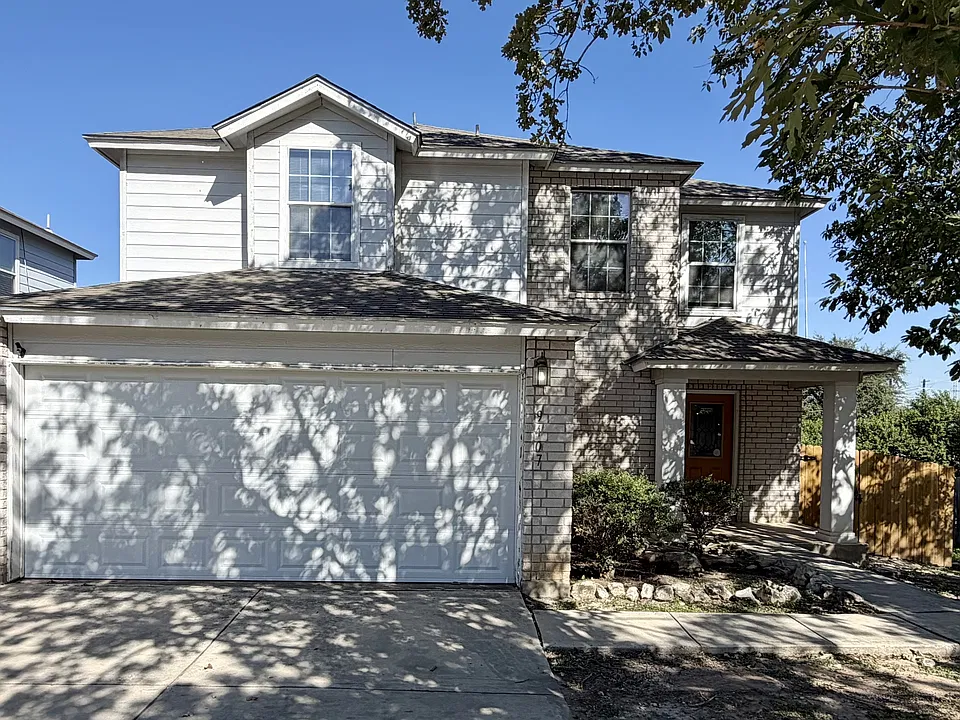 9407 Hacienda Acres