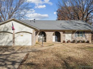 9061 E 29th Ct, Tulsa, OK 74129