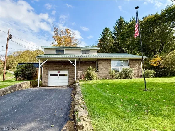 634 Johnsonville Rd, Chester, WV 26034