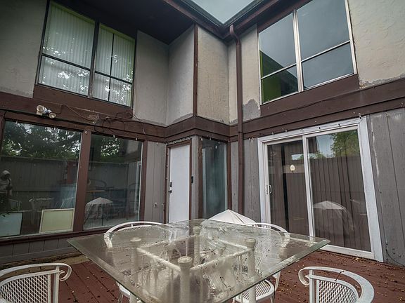2nd image of 5475 Worthington Forest Pl E