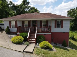1339 Mountain Rd, South Charleston, WV 25303