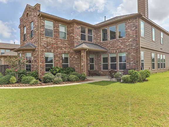 3rd image of 8202 Almera Falls Dr