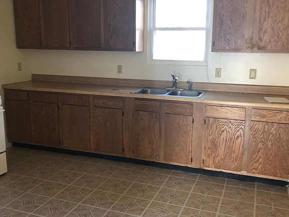 3rd image of 112 Wichita Dr