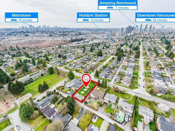 1988 Kensington Ave, Burnaby, BC V5B 4E1