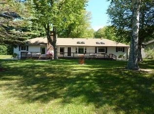 572 Birchwood Ln, Gladwin, MI 48624
