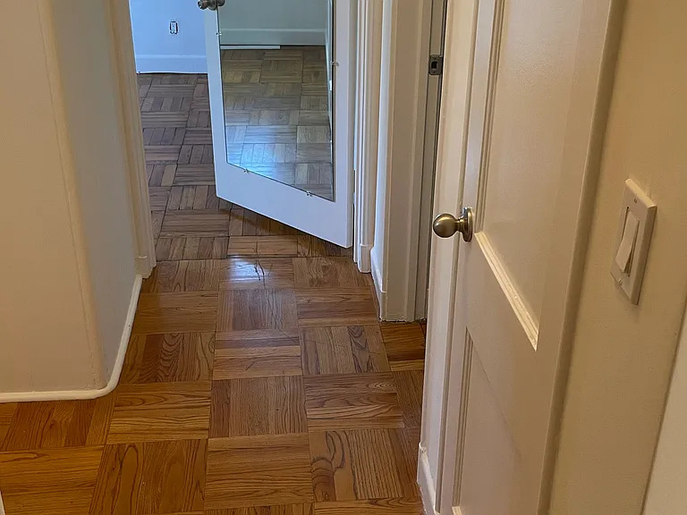 5507 Village Grn #5507 — Photo 10