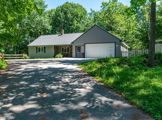 24 Yeaton Hill Rd, Springvale, ME 04083