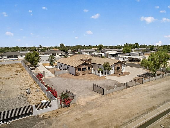 2nd image of 3012 W SOUTH MOUNTAIN Avenue
