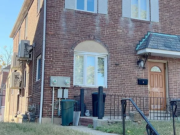 7318 175th St, Fresh Meadows, NY 11366