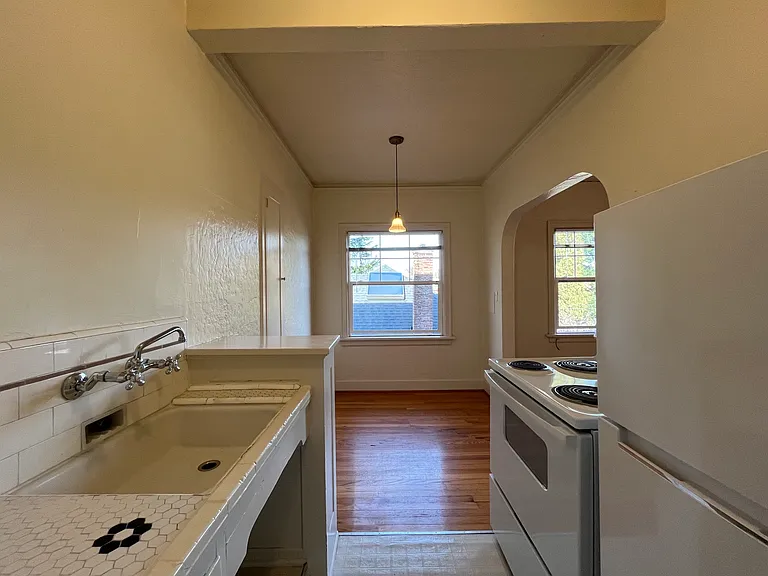 816 SE 29th Ave #303 — Photo 11