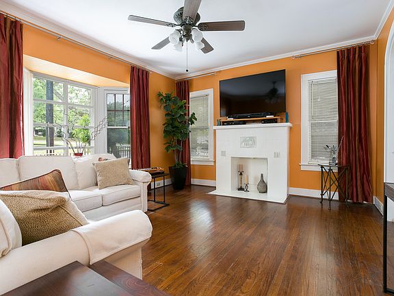 4th image of 422 Kings Ct