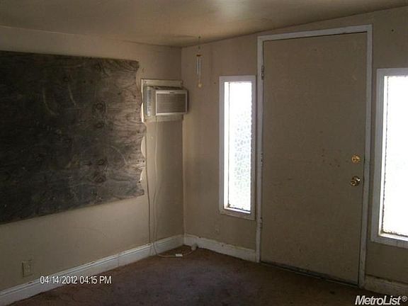 3rd image of 4332 42nd St