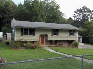 307 Gravitt Rd, Chickamauga, GA 30707