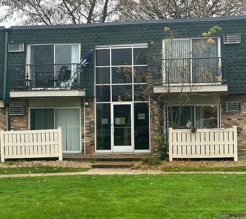 2nd image of 8431 W 99th Ter Unit 35-208