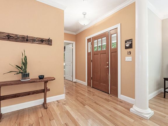 5th image of 757 Park Hill Rd