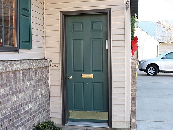 4th image of 1541 Southgate Dr
