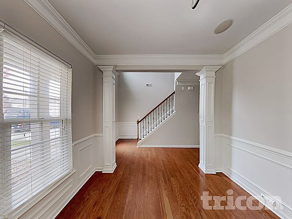 4th image of 1413 Eastway Dr