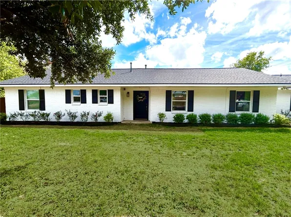 1012 Winding Rd, College Station, TX 77840