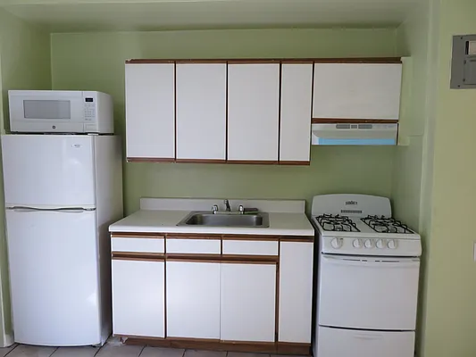 Rented by Majesty Management | media 23