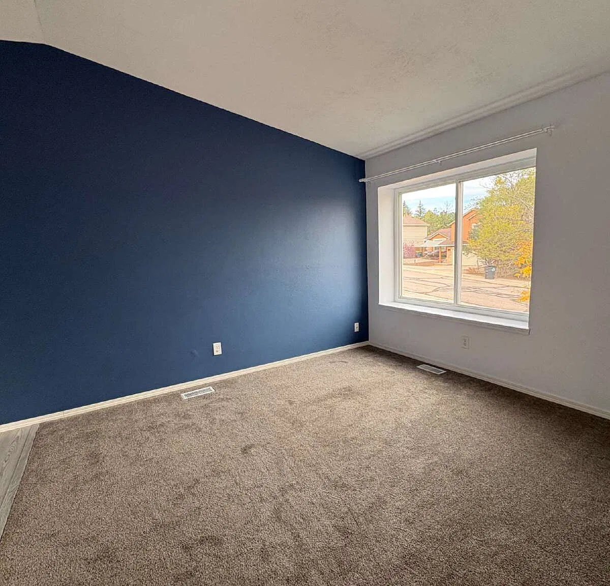 3 bed, 2.0 bath, $1,995 — Photo 3