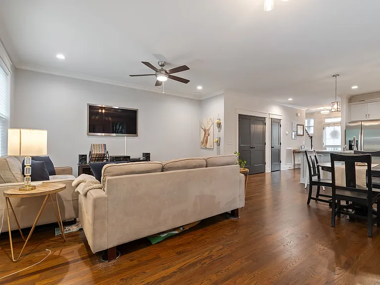 309 Duke St — Photo 17