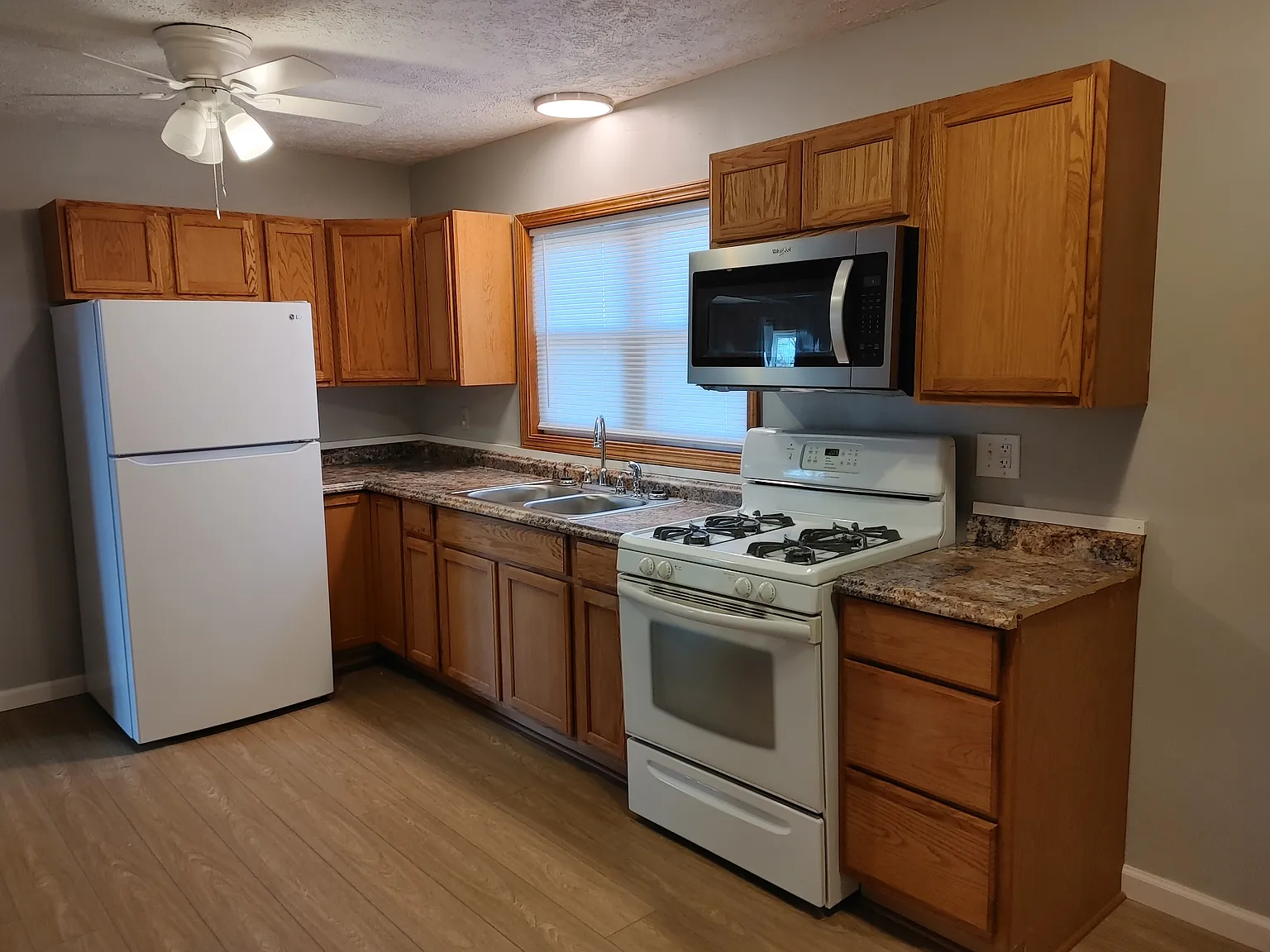 1400 Newberry Drive, Apt. 2 — Photo 4