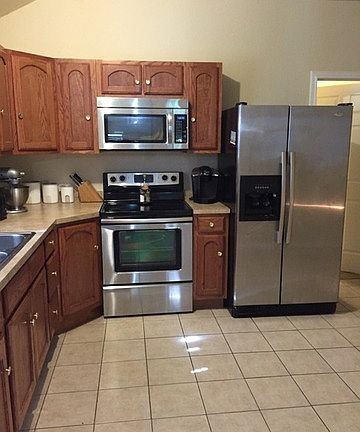 4th image of 1011 Clovis Pl