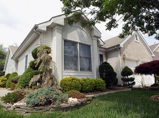 4 Westminster Dr, Monroe Township, NJ 08831