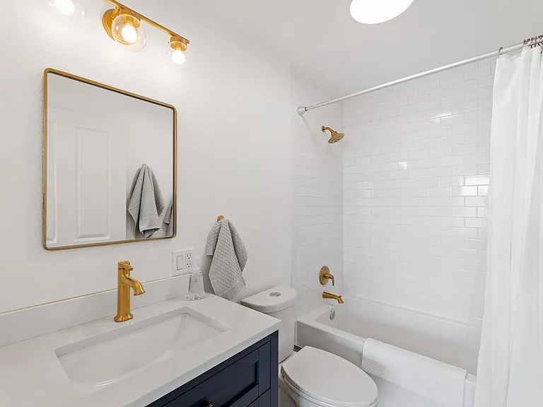 436 Poli St #402 — Photo 14