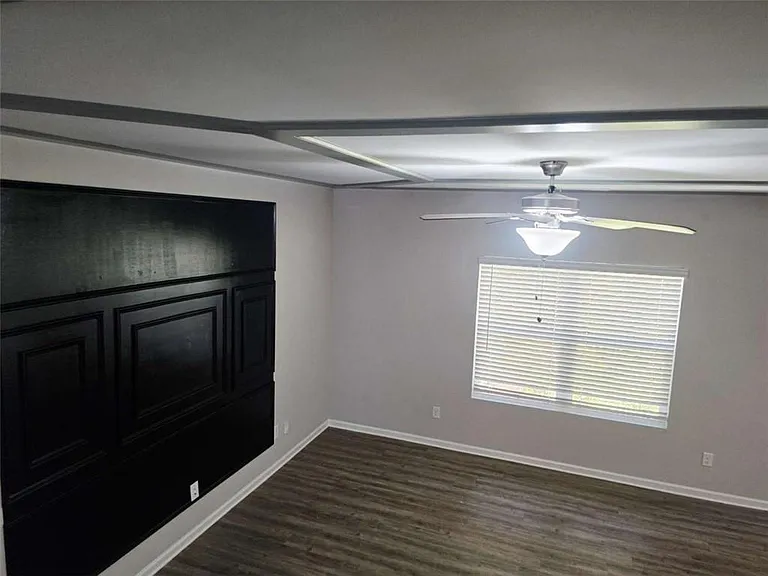 213 N Fortune Way — Photo 9