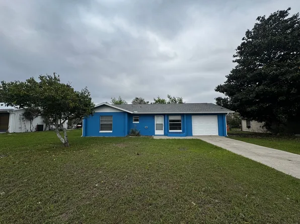 21411 SW Honeysuckle St, Dunnellon, FL 34431