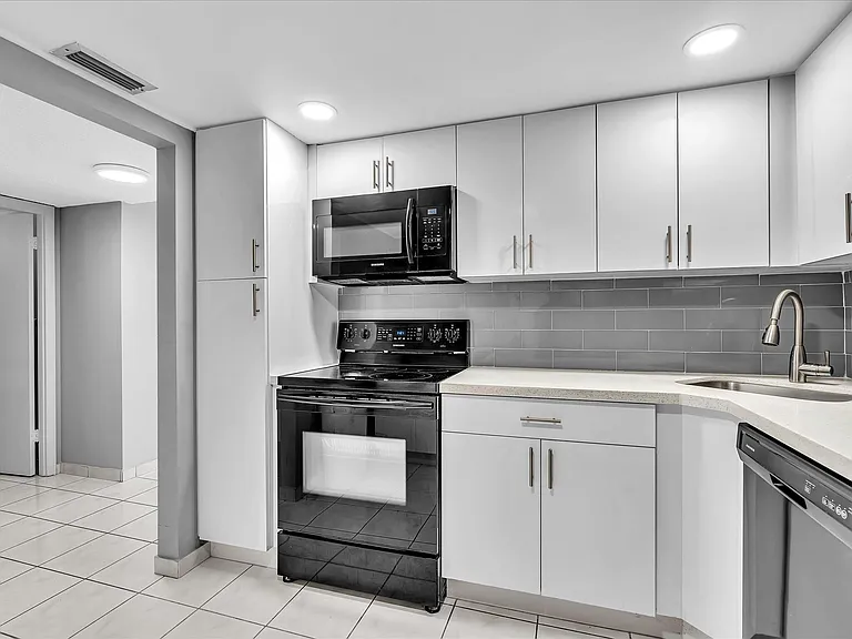 1410 S Ocean Dr #1103 — Photo 8