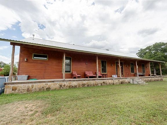 2nd image of 119 Toby Dr