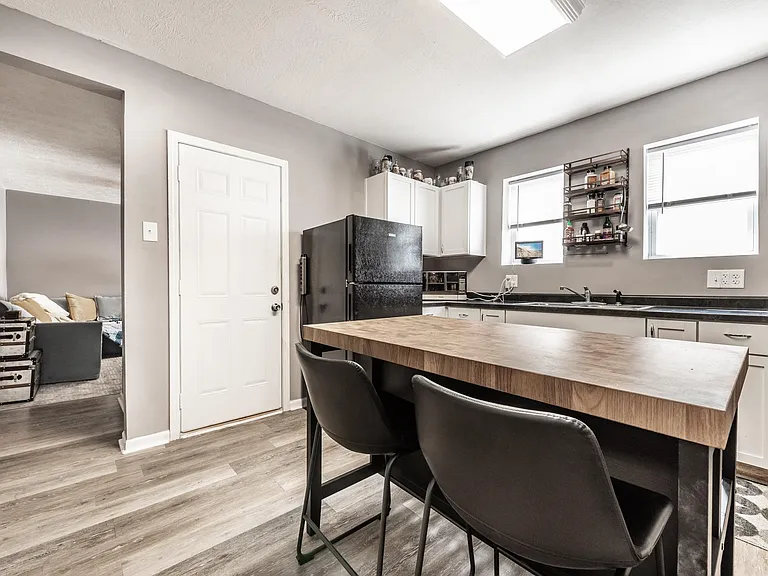 422 N Walcott St #A — Photo 11