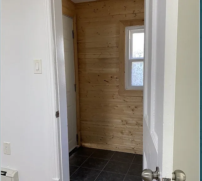 64 Duchess Ave #1 — Photo 3