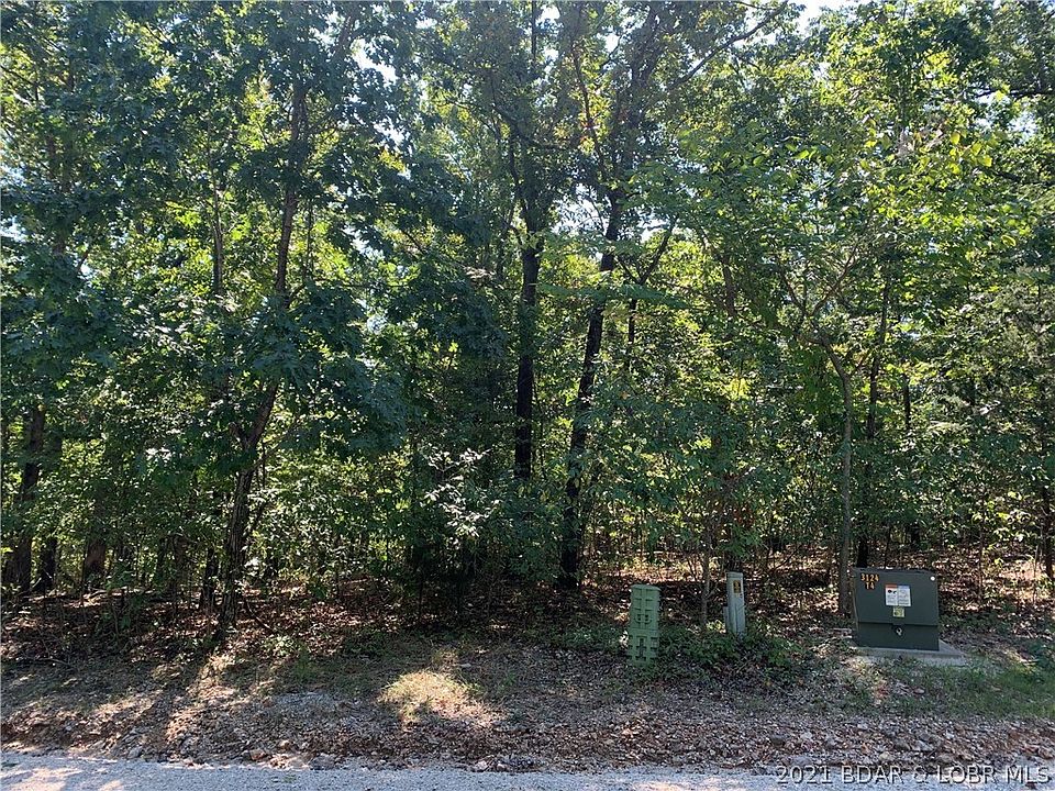 1st image of Briarwood Ln