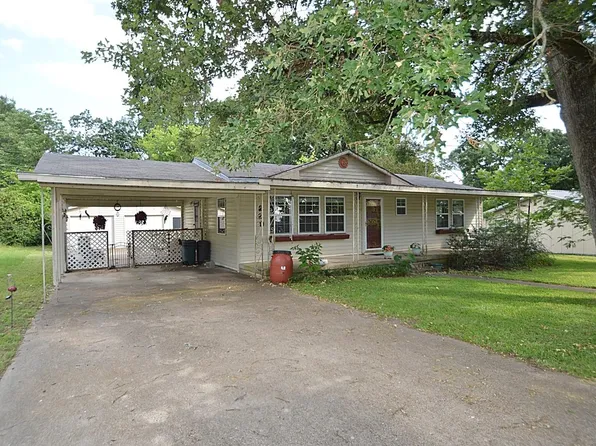 220 Littlefield Dr, East Tawakoni, TX 75472