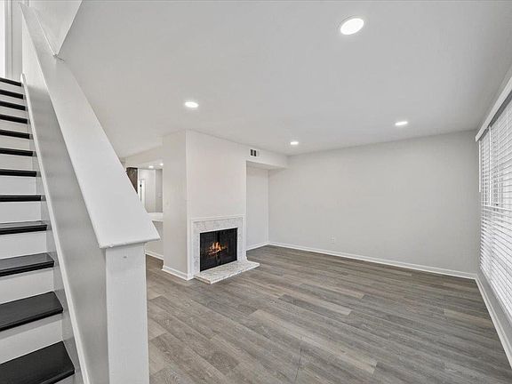 5th image of 5432 Gatehouse Dr #5432
