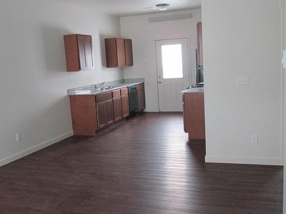 5th image of 3780 Valencia Dr