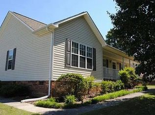 101 H E Clement Ln, Thomasville, NC 27360