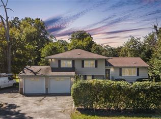 57 Scott Rd, Prospect, CT 06712