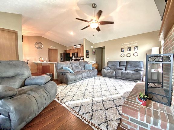 4th image of 4993 Calhoon Dr