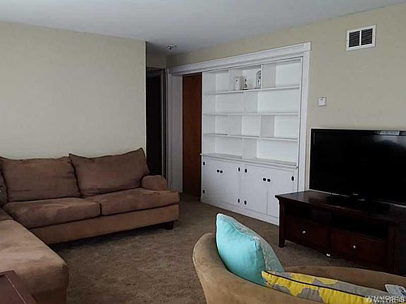 5th image of 246 Dushane Dr