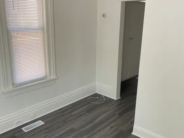 303 E Crump St, Bay City, MI 48706