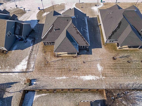 3rd image of 4411 Fengate Ct