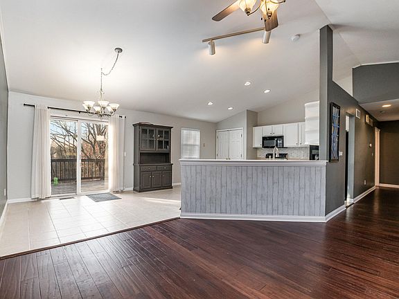 4th image of 2639 Majestic Prince Dr