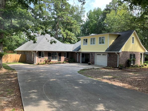 306 E Meadowbrook Dr, Brookhaven, MS 39601