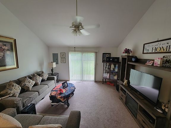 4th image of 843-845 S Covey Ln