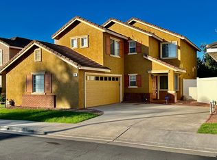910 Nettle Ct, Corona, CA 92878